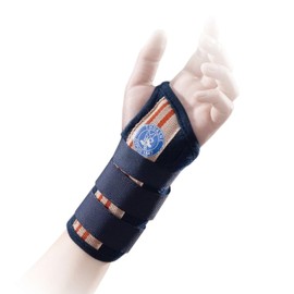 Wrist Immobilisation Splint for Children. Recommended for Wrist sprains, tendinitis and Wrist Tendon Disorders, Wrist Joint Pain and Rheumatic Diseases. (Right)