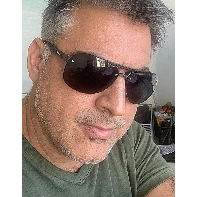 Generic Men's sunglasses premium polarised vintage sunglasses Black