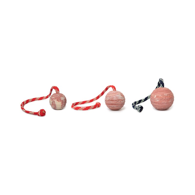 Julius-K9, IDC Natural Rubber Ball with String, Horizontally Grooved, 60