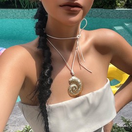 ONBRIG Seashell Necklace for Women Beach Necklaces Starfish Pendent Necklace Summer Puka Shell Necklace Beach Jewelry (Seashell-01)