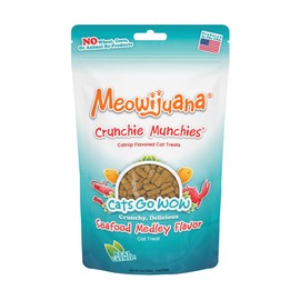 Meowijuana Crunchie Munchie Catnip Treats | Seafood Medley | Made with Organic Catnip | Produced in The USA | Low Calorie Cat Snack