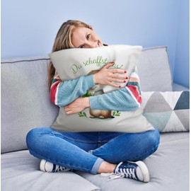 speecheese Meerkat with Clover Leaf Cuddly Cushion with Saying Du schaffst das Glücksbringer Cute Plant-Loving Animal with Clover Leaf in Hand Green
