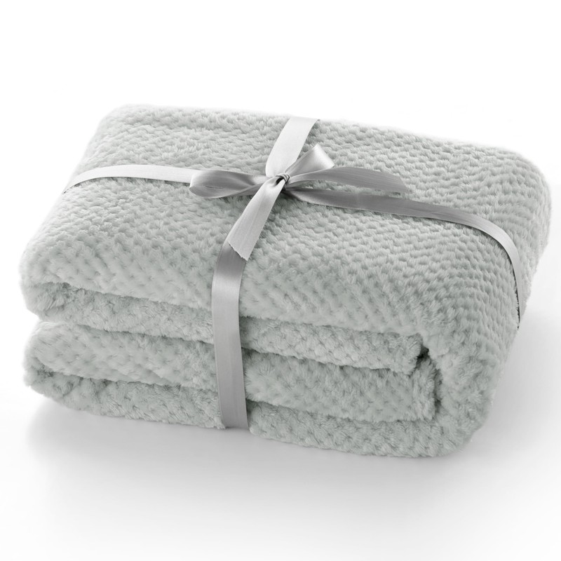 DecoKing Henry Cuddly Blanket, Soft, Fleece Microfibre Bedspread in Scandinavian