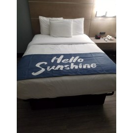 Unbranded NEW Hello Sunshine reversible bed scarf runner - Queen