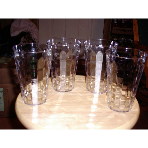 Tupperware Ice Prisms Tumbler Set of 4