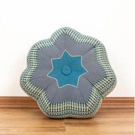 Livasia Meditation Cushion Star – Diameter 30 x 15 cm – Yoga Cushion with Kapok, Pouf, Floor Cushion Star-Shaped Yoga Zen Meditation, Zafu Cushion for Garden and Balcony, Handmade Seat Cushion (Light