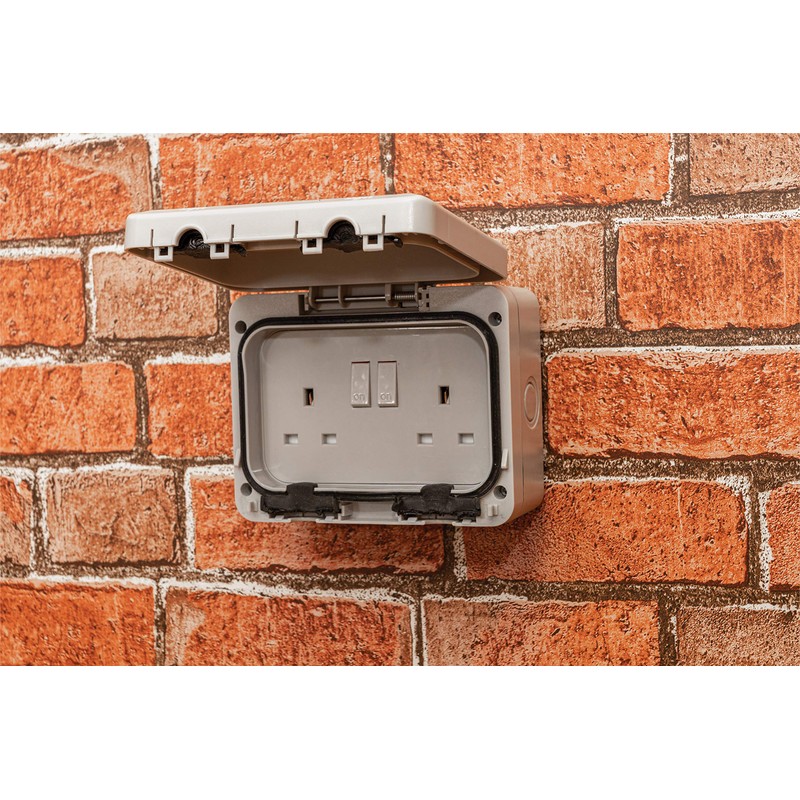 Eagle IP66 13A 2-Gang Switched Outdoor Socket