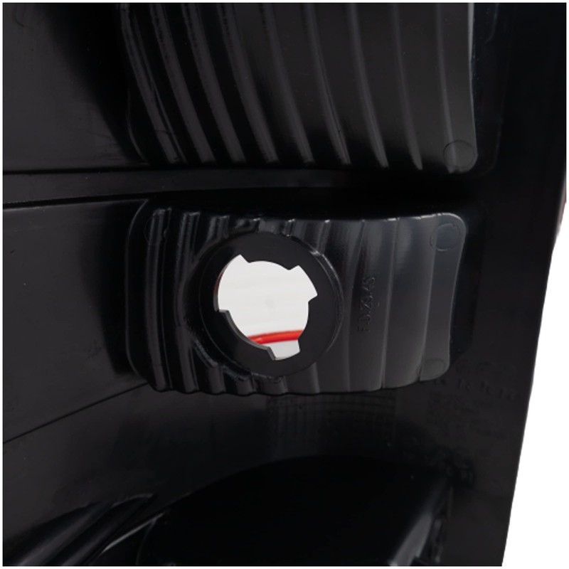 Garage-Pro Tail Light Compatible With 2004-2006 Ford F-150, Halogen Passenger