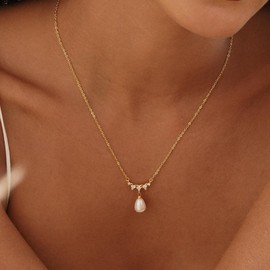 Pearl Necklaces for Women Trendy,14K Gold Plated CZ Pearl Pendant Necklace Simple Wedding Prom Necklace Gold Pearl Choker Necklace for Women Fashion Formal Prom Jewelry Bridesmaids Gifts