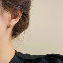 4 Pairs Clip on Earrings for Women Gold Hoop Earrings Women C-shaped Cartilage Earrings Cubic Clip on Earrings Non Pierced Earrings Gold Jewelry for Women