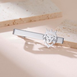 Dreamtimes Lion King Crown Tie Clip For Men Animal Tie Clasp Stainless Steel Elegant Men's Tie Accessory for Weddings Business Formal Events Stylish Gift for Him (Silver)
