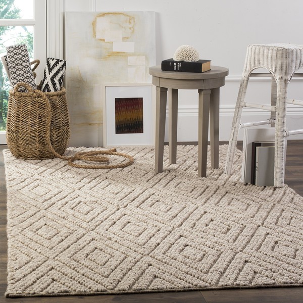 Safavieh Natura Collection NAT623B Handmade Modern Diamond Premium Wool Area