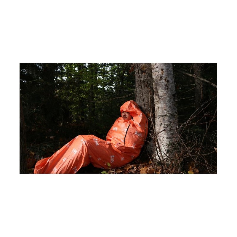 【日本正規品】SOL New Escape Vivi Orange Breathable Sleeping Bag Disaster Relief
