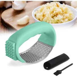 Stainless Steel Garlic Presser, 2024 Upgrade Garlic Press Rocker Garlic Mincer, Garlic Crusher with Peeler and Cleaning Brush, Carlic Chopper for Quickly Smash Garlic Kitchen Tools（Green）
