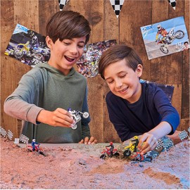 Supercross, auténtico Paquete de 5 Motos fundidas a Escala 1:24 con Figura de Jinete, Moto de Juguete para niños y coleccionistas a Partir de 3 años
