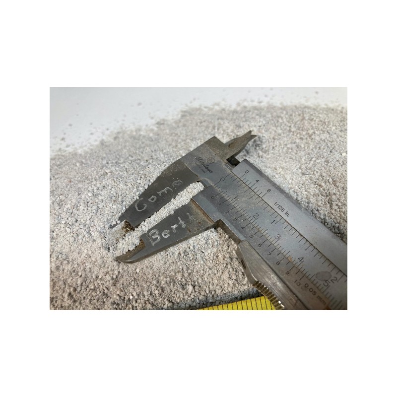 Bearded Hen - Small Bird Calcium Carbonate - Fine Ground