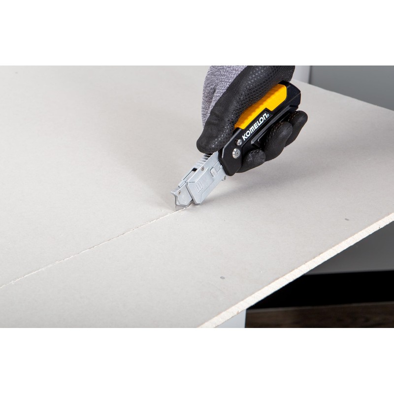 Komelon Folding 2-N-1 Utility Knife & Scraper