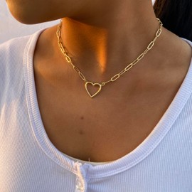ASCOMY Dainty Gold Necklace for Women 14K Gold Plated Necklaces for Teen Girls Delicate Love Heart Necklace Paperclip Chain Heart Pendant Cute Necklaces Lovely Festival Jewelry Gift for Women Girls
