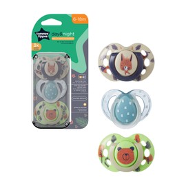 Tommee Tippee Fun Style Pacifier and Fun Style Night Glow in the Dark Pacifier, Symmetrical Design, BPA-Free (6-18m), Pack of 3 Pacifiers