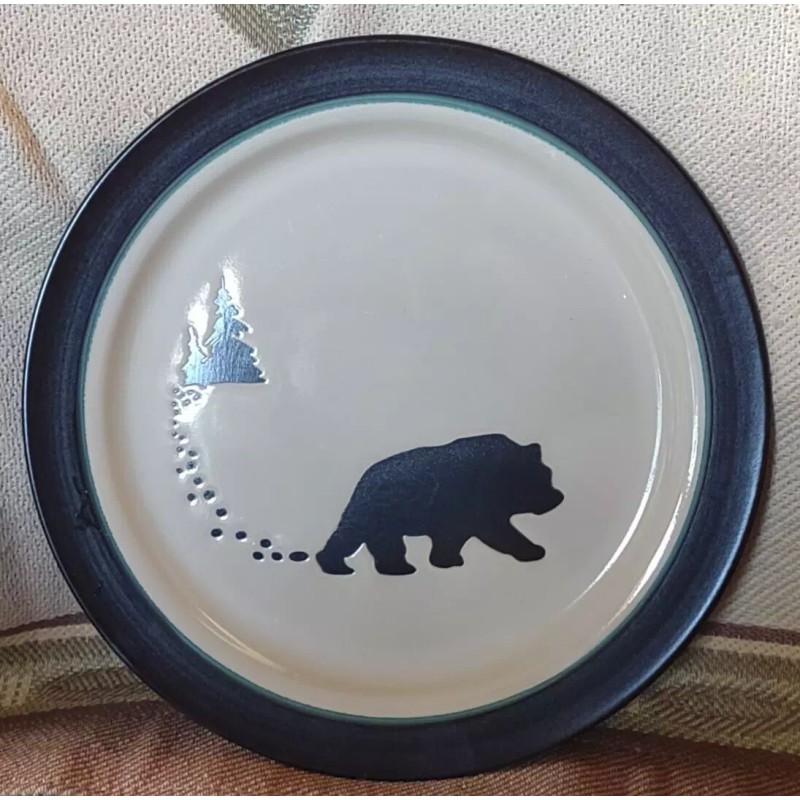Bass Pro Shop Dinner plate: Bass Pro Shops White River