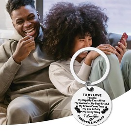 Couple Gifts for Boyfriend Girlfriend Birthday Christmas Gifts for Husband Wife Anniversary Wedding Gifts for Couple To My Love Keychin Gift Engraved