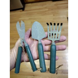 Salem Collection 3Pc. Set Metal Garden Tools Decorations Ornaments Holiday Salem Collection