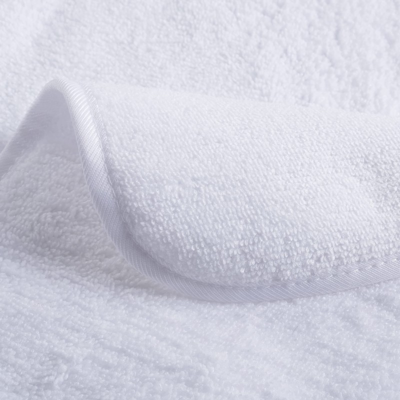 Polyte - Premium Microfibre Towel - Lint Free & Quick