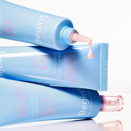 Begins by Jung Saem Mool Blue Chamomile Hyaluronic Acid Moisture Tone Up Sun Cream 50ml (SPF50+ / PA++++) / 비긴스 바이 정샘물 블루 캐모마일 히알루론산 수분 톤업 선 크림 50ml (SPF50+ / PA++++)