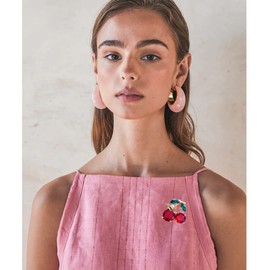 Cute Bee Cherry Rhinestone Brooch Pin for Women Girls Fashion Gold Tone Shell Pearl Red CZ Enameled Animal Fruit Brooches Lapel Pins Dainty Dress Accessories Jewelry for Hat Bag Suit Tie