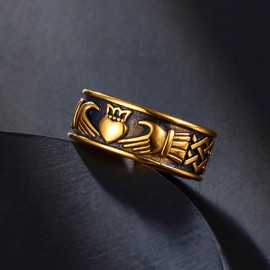 Joliernelle Claddagh Rings for Love, Stainless Steel/18K Gold Plated Women Men Wedding Band Rings Jewelry, Non-Precious Metal, No Gemstone