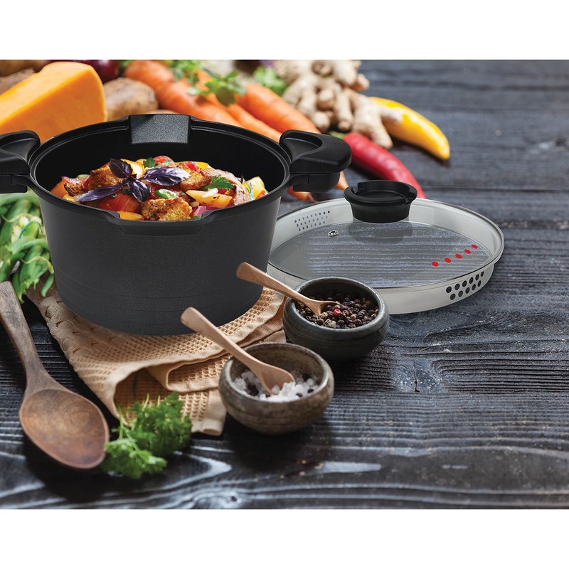 MasterPan 5 QT. Non-Stick Stock N’ Pasta Pot w/ Locking