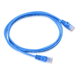 Cable Matters Paquete de 5 cables Ethernet ultrafinos Cat6 cortos Snagless (cable fino Cat6) en azul de 5 pies