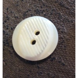 BUTTONS ETC #MOP16101/28 MOTHER OF PEARL DIAGONAL OVAL --2 HOLE--11/16"- 4 PCS