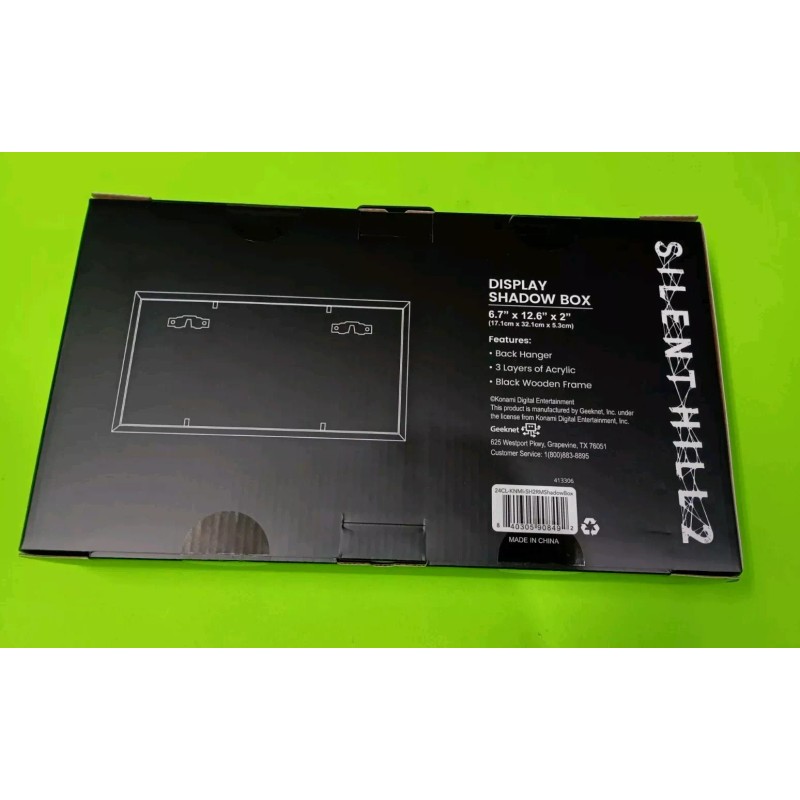 geeknet Silent Hill 2 Display Shadow Box Pyramid Head Rare