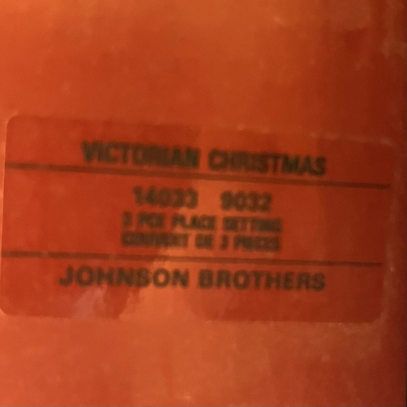 Johnson Bros Victorian Christmas Dinner Plate, Cup & Saucer Set