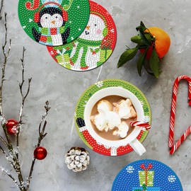 8 Pcs Diamond Painting Coasters with Holder, 5D DIY Christmas Coasters Diamond Painting Kits Round Diamond Art Cup Drink Coasters with Christmas Pattern Art Craft Supplies for Christmas