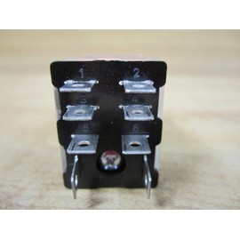 Industrial Relays PLUG-IN RELAY 250V 15A RPM