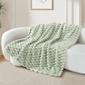 Whale Flotilla Cuddly Blanket, Fluffy Blanket with 3D Jacquard Pattern, Exquisite and Warm Sofa Blanket for All Seasons, 130 x 150 cm, Light Green