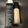Bobbi Brown Weightless Foundation (N-010 Neutral Porcelain) (30ml)