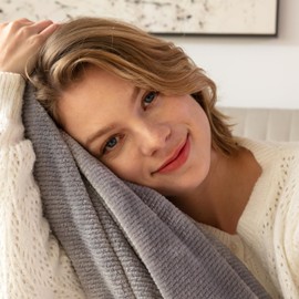 KORBLISS Home Fleece Throw Blanket for Couch, Bed, TV, Party, and Gift - 3D Jacquard Decorative Blankets - Cozy Soft Lightweight Fuzzy Flannel Blanket, All Seasons, 50x60 Inches, Light Grey