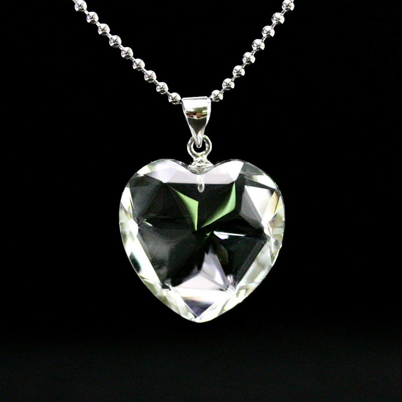 ［ ハッピーボム ］ 本水晶 ドリームキャッチャー ハート型 天然石 パワーストーン ペンダント ネックレス