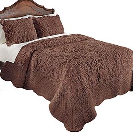 Collections Etc Elegant Ultra-Soft Faux Fur Plush Quilt Bedding with Scalloped Edges and Scroll and Lattice Patterns, Chocolate, King