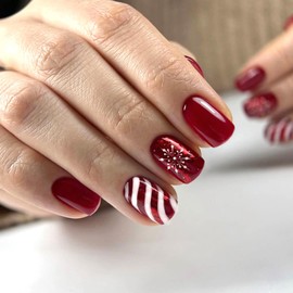 24Pcs Christmas Red Press on Nails Short Square Fake Nails White Snowflake Candy Stripes Design Glue on Nails Glossy Acrylic Nails Cute False Nails Christmas Stick on Nails for Women Girls