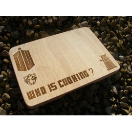 FastCraft DOCTOR WHO DALEK TARDIS CYBERMEN INSPIRED GIFT HARDWOOD WOODEN CHOPPING CUTTING CHEESE BOARD PLACE MAT WOOD COOKING BAKING DR PRESENT (Premium Hardwood 35x24x1.5 cm)
