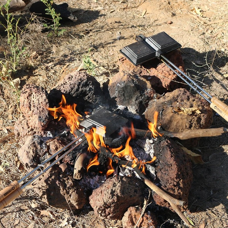 Wildtrak 39cm Single Jumbo Jaffle Iron Camping Cookware - Black