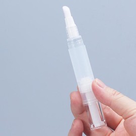 SEWACC 2pcs Nail Oil Applicators Empty Lip Gloss Tube Nail Nutrition Pen Ergonomic Design for Even Application Travel Bottles for Cosmetics