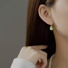 Unbranded 14K Gold Natural Green Jade Dangle Stud Earrings 925 Sterling Silver Gift F10