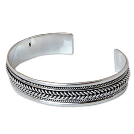 NOVICA Artisan Handmade .925 Sterling Silver Cuff Bracelet Thailand 'Lanna Illusions'