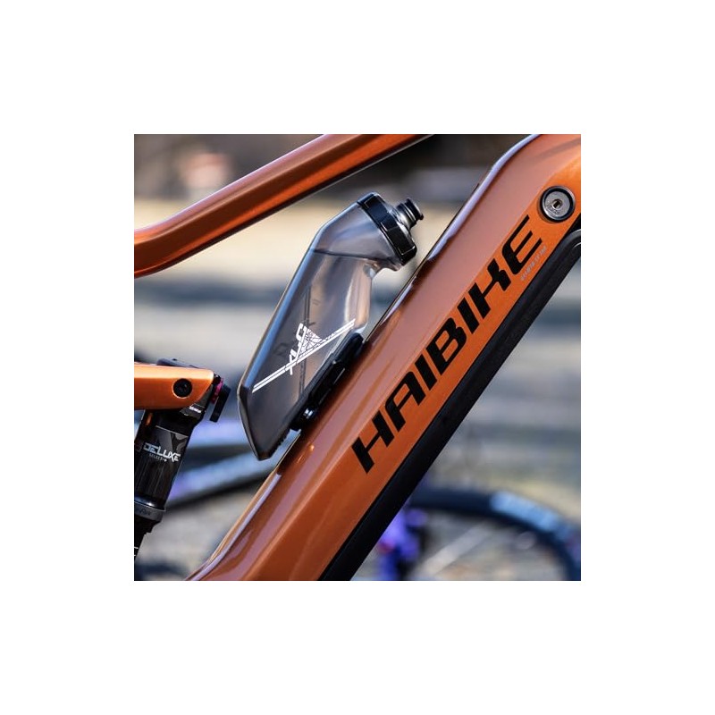 XLC Fidlock WB-K04 Bicycle Drinking Bottle with Adaptor on the