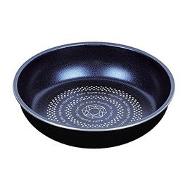 Removable pearl metal handle.